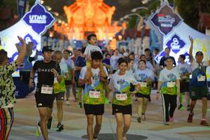 BIB: 172, 285, 292, 031
                            <button type="button" onclick="openModal(22466866)" class="btn btn-primary btn-sm float-right btn-popup" data-toggle="modal" data-target=".modal-high-quality">
                        <i class="fas fa-shopping-cart"></i> Add to Cart
                    </button>
                                            <button type="button" onclick="isThisMe(22466866, true)" class="btn btn-success btn-sm float-right btn-popup btn-isme hidden" data-toggle="tooltip" data-placement="bottom" title="นี่คือรูปของคุณใช่ไหม คลิกที่นี่เพื่อเอาเข้าอัลบั้ม">
                        <i class="fas fa-plus"></i> Add to album
                    </button>
                    <button type="button" onclick="isThisMe(22466866, false)" class="btn btn-warning btn-sm float-right btn-popup btn-isnotme hidden">
                        <i class="fas fa-ban"></i> Remove from album
                    </button>